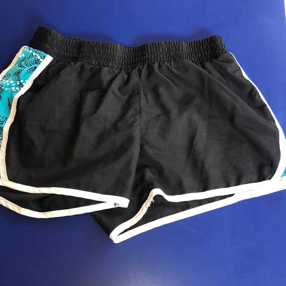Work out/Running Black with pattern side shorts